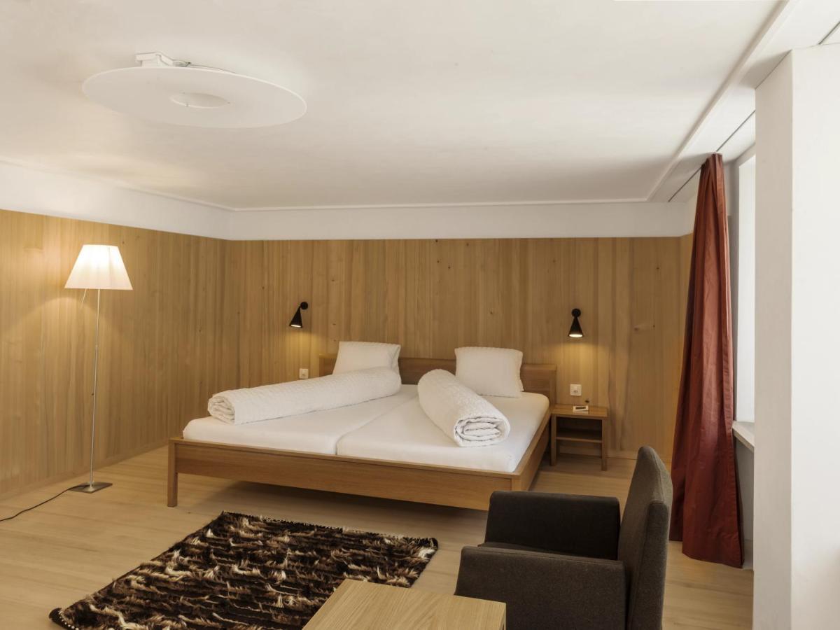 Hotel Alpina Vals Exterior photo