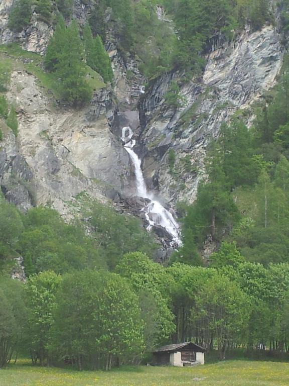 Hotel Alpina Vals Exterior photo