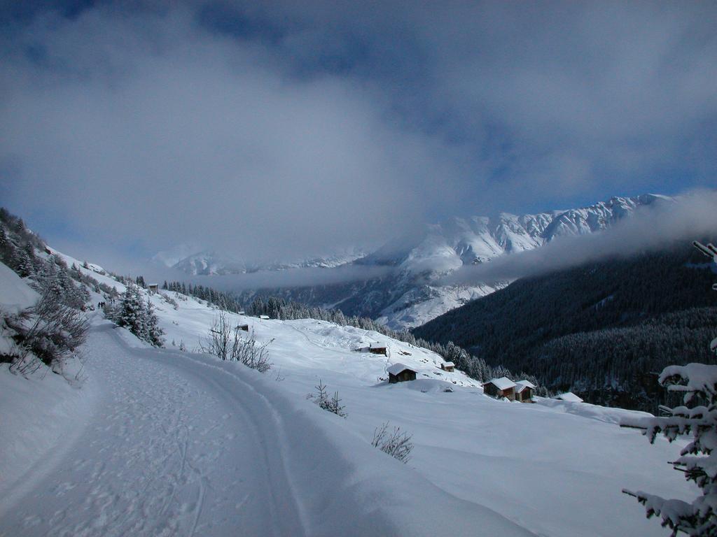 Hotel Alpina Vals Exterior photo